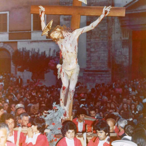 Crocifisso 1975 1